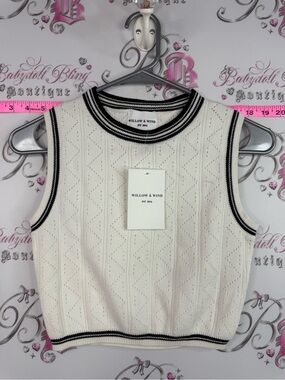 Willow & Wind Cream Knit Sleeveless Sweater with Black Trim